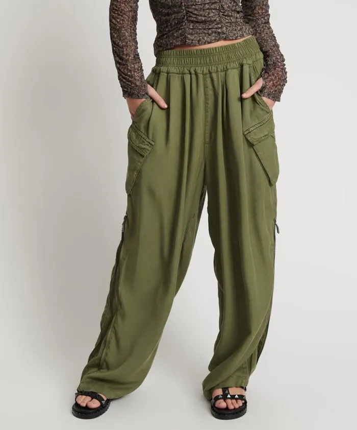 Women One Teaspoon Bottoms KHAKI TENCEL PARACHUTE PANTS Women One Teaspoon Bottoms KHAKI TENCEL PARACHUTE PANTS