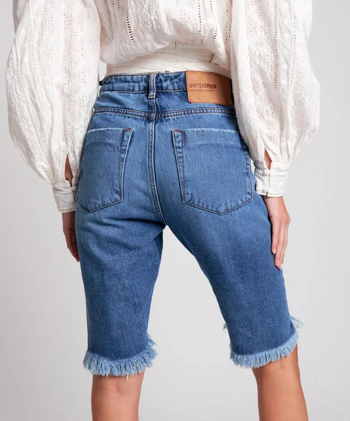 Women One Teaspoon Organic Tees DELAWARE CUT OFF ORGANIC SUSTAINABLE TRUCKERS SHORTS Women One Teaspoon Organic Tees DELAWARE CUT OFF ORGANIC SUSTAINABLE TRUCKERS SHORTS