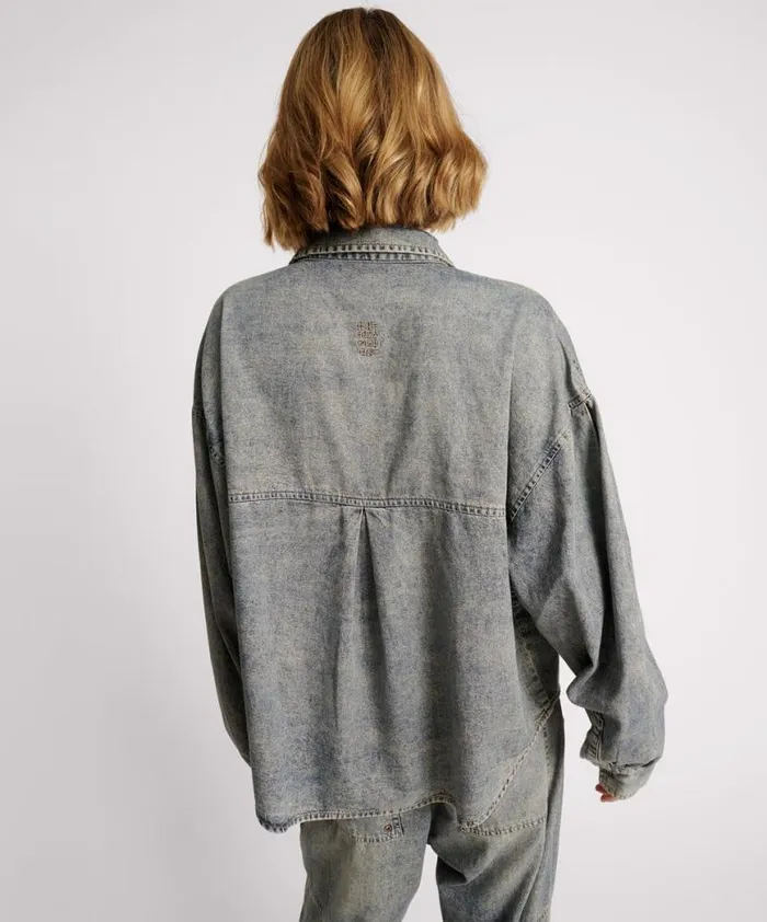 Women One Teaspoon Shirts DIRTY BLUE OVERSIZED DENIM WESTERN SHIRT Women One Teaspoon Shirts DIRTY BLUE OVERSIZED DENIM WESTERN SHIRT