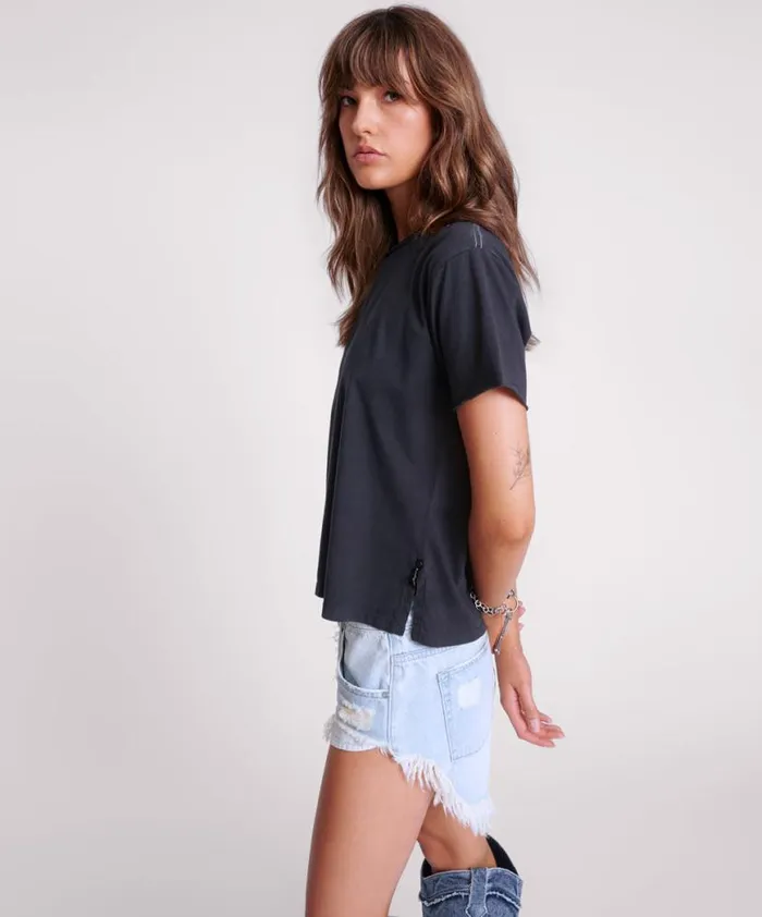 Women One Teaspoon Tees and Tanks BLACK GRAFFITI BIRD SPLIT HEM TEE Women One Teaspoon Tees and Tanks BLACK GRAFFITI BIRD SPLIT HEM TEE
