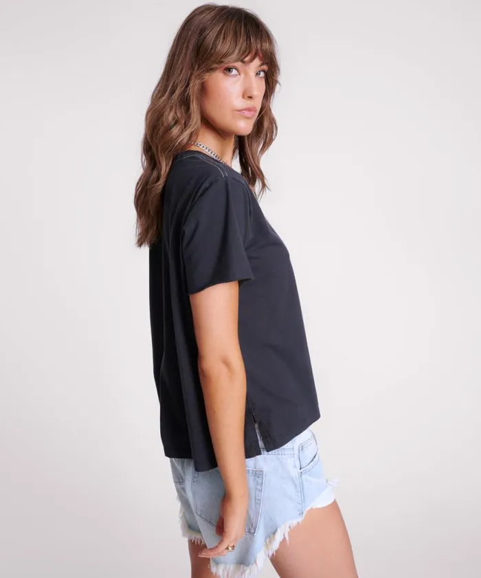 Women One Teaspoon Tees and Tanks BLACK GRAFFITI BIRD SPLIT HEM TEE Women One Teaspoon Tees and Tanks BLACK GRAFFITI BIRD SPLIT HEM TEE