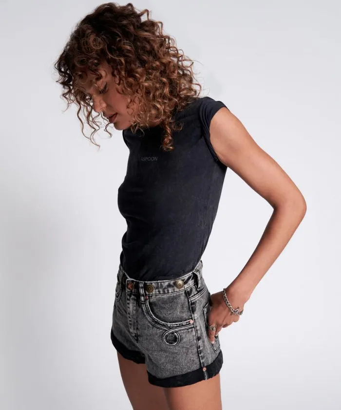 Women One Teaspoon Tees and Tanks ONE TEASPOON ORGANIC FITTED LOGO TEE BLACK Women One Teaspoon Tees and Tanks ONE TEASPOON ORGANIC FITTED LOGO TEE BLACK