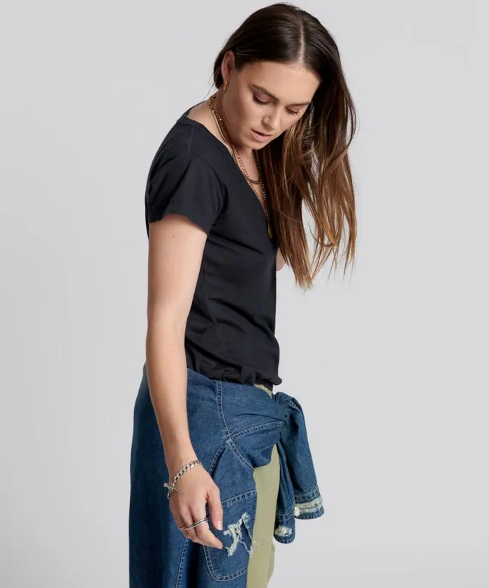 Women One Teaspoon Tees and Tanks ONE TEASPOON ORGANIC SCOOP NECK BASIC TEE BLACK Women One Teaspoon Tees and Tanks ONE TEASPOON ORGANIC SCOOP NECK BASIC TEE BLACK