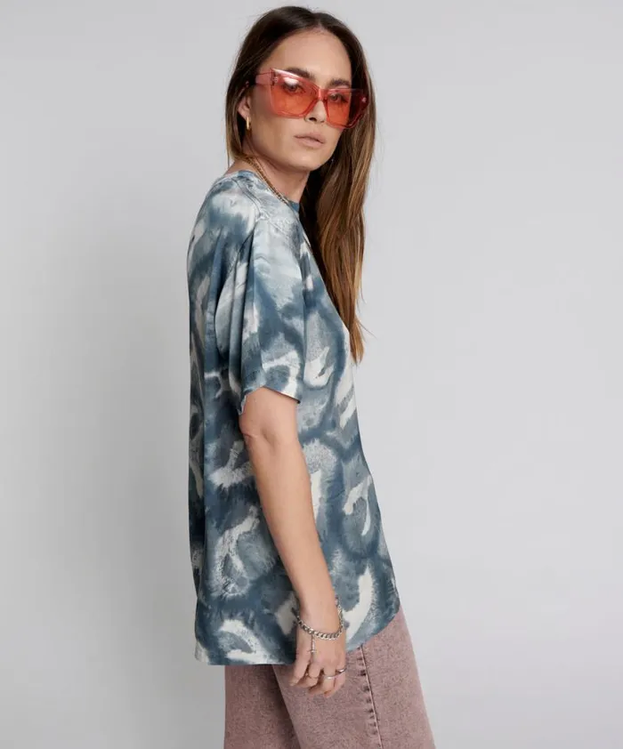 Women One Teaspoon Tees and Tanks REFLECTION HAND PRINTED SATIN TEE Women One Teaspoon Tees and Tanks REFLECTION HAND PRINTED SATIN TEE