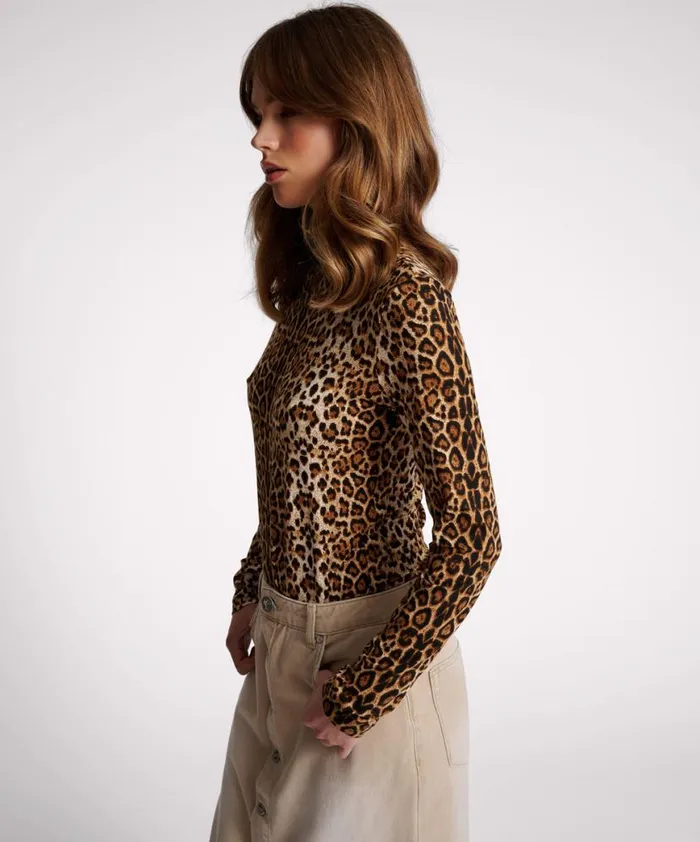 Women One Teaspoon Tops LEOPARD JERSEY TURTLE NECK LONG SLEEVE TOP Women One Teaspoon Tops LEOPARD JERSEY TURTLE NECK LONG SLEEVE TOP
