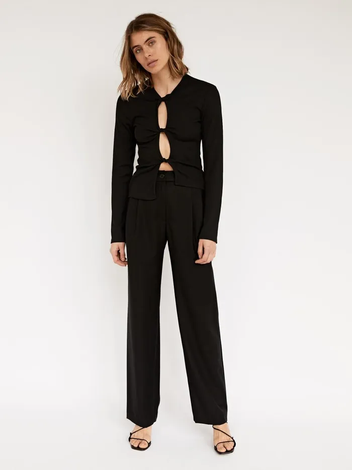 Women Open Twist Long Sleeve Top Black The UNDONE Tops