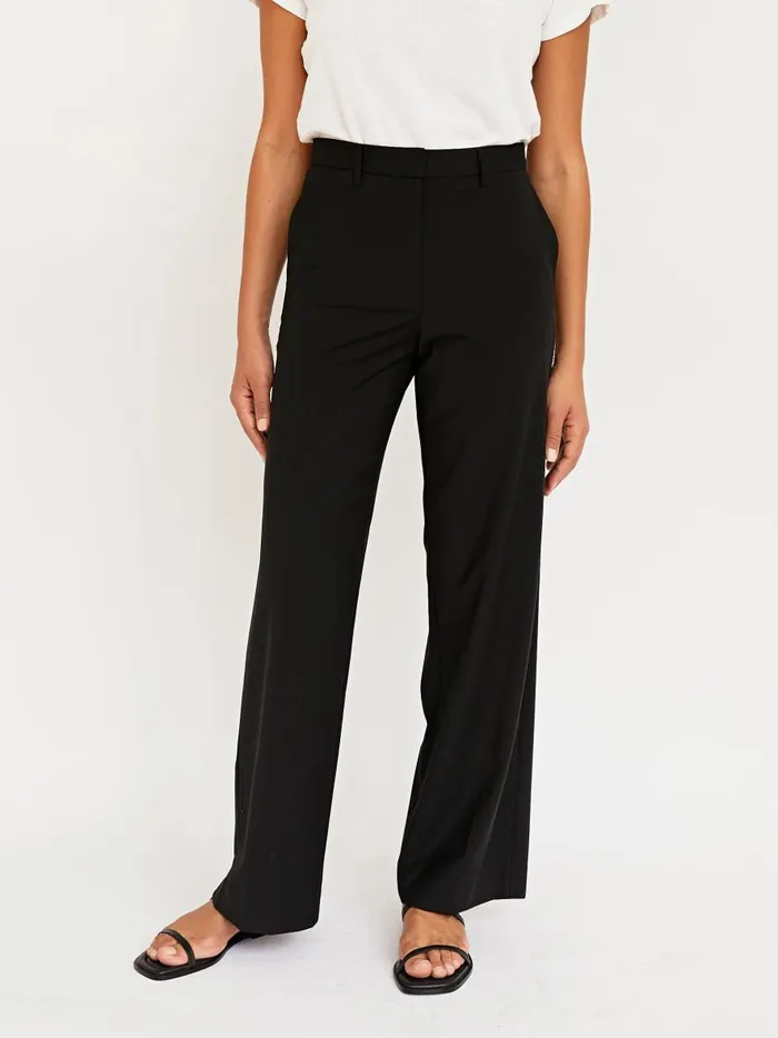 Women Relaxed Tailored Trouser Black The UNDONE Pants