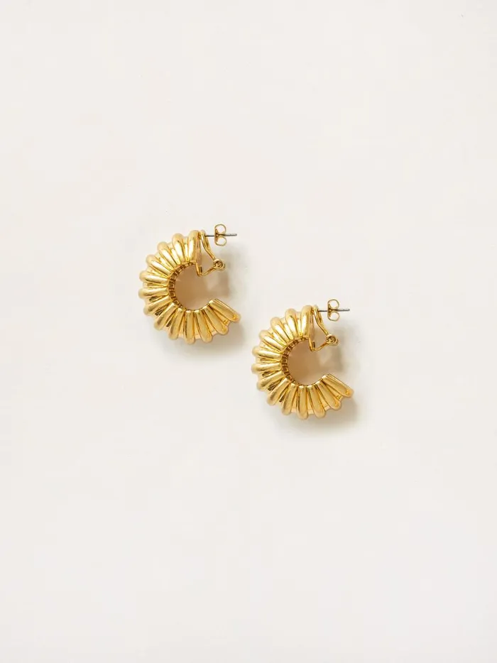 Women Ribbed Statement Hoop Earring Gold The UNDONE Earrings