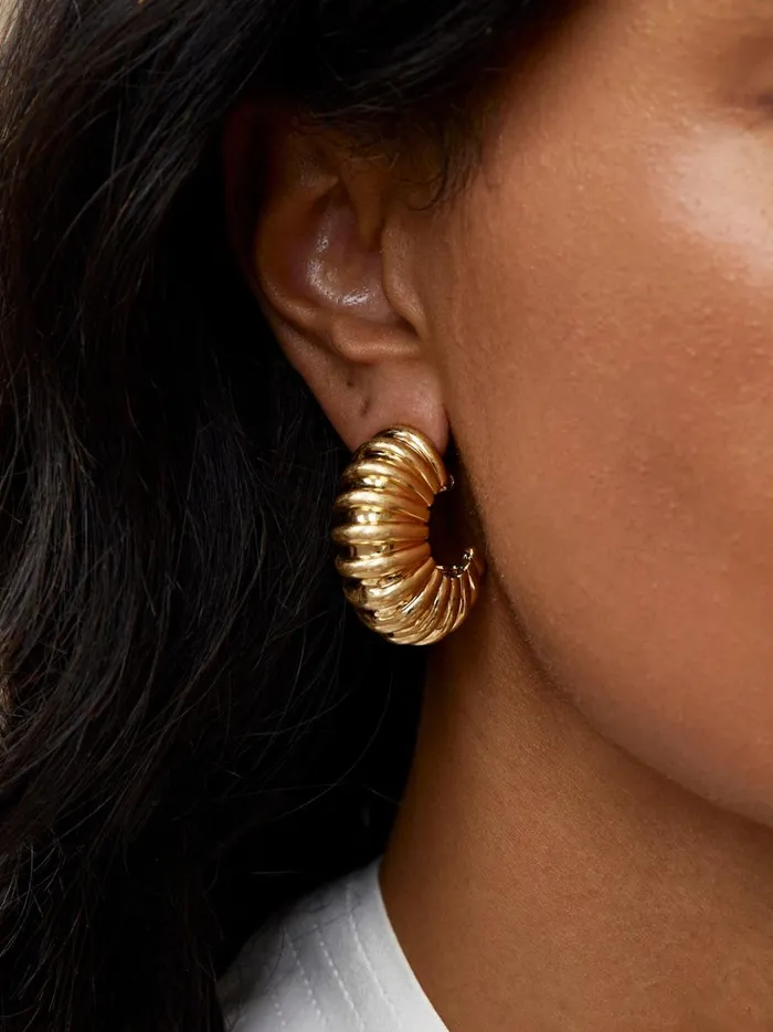 Women Ribbed Statement Hoop Earring Gold The UNDONE Earrings Women Ribbed Statement Hoop Earring Gold The UNDONE Earrings