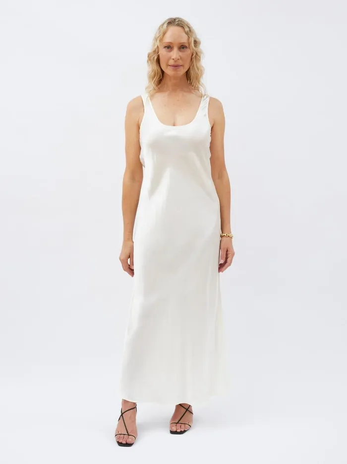 Women Scoop Neck Maxi Ivory The UNDONE Dresses