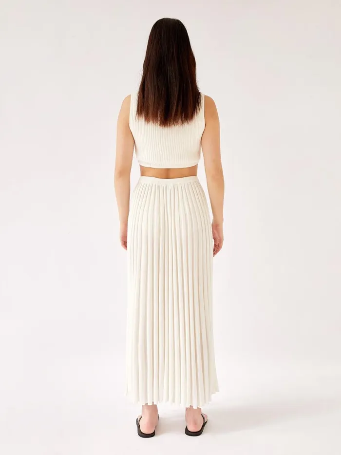 Women Sleeveless Knit Tie Crop White The UNDONE Tops