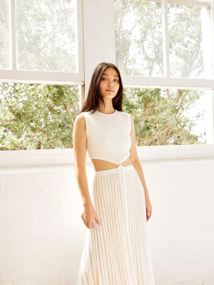 Women Sleeveless Knit Tie Crop White The UNDONE Tops