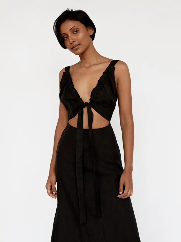 Women Tobago Organic Linen Dress Black The UNDONE Dresses Women Tobago Organic Linen Dress Black The UNDONE Dresses